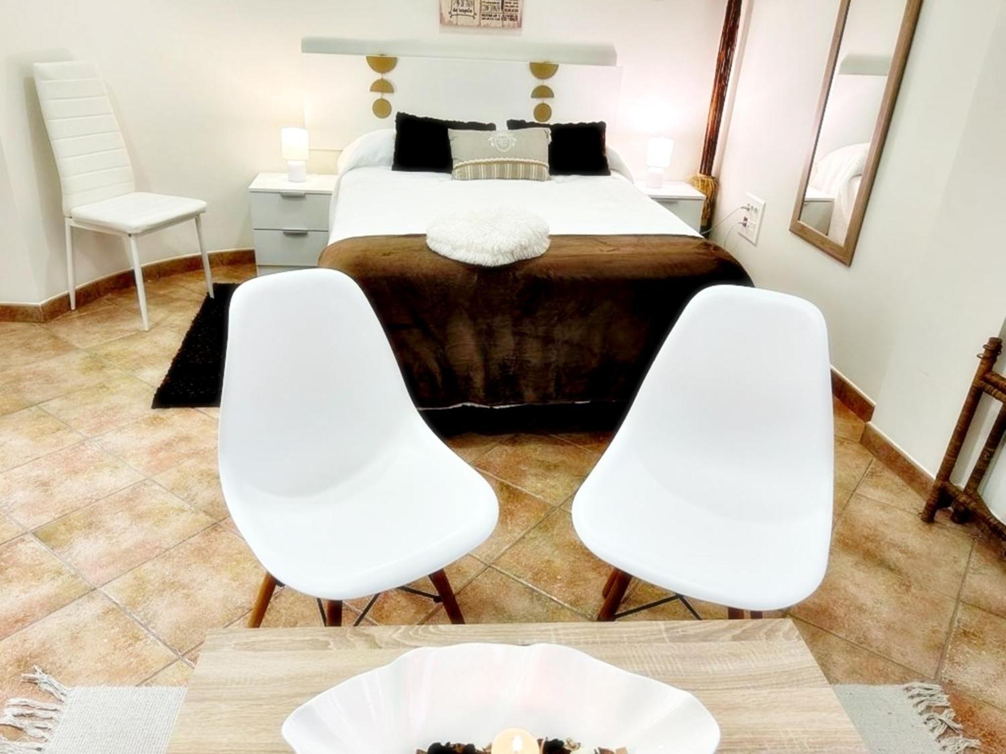 Holibai, Rulina , Single Private Ensuite, Байона Экстерьер фото
