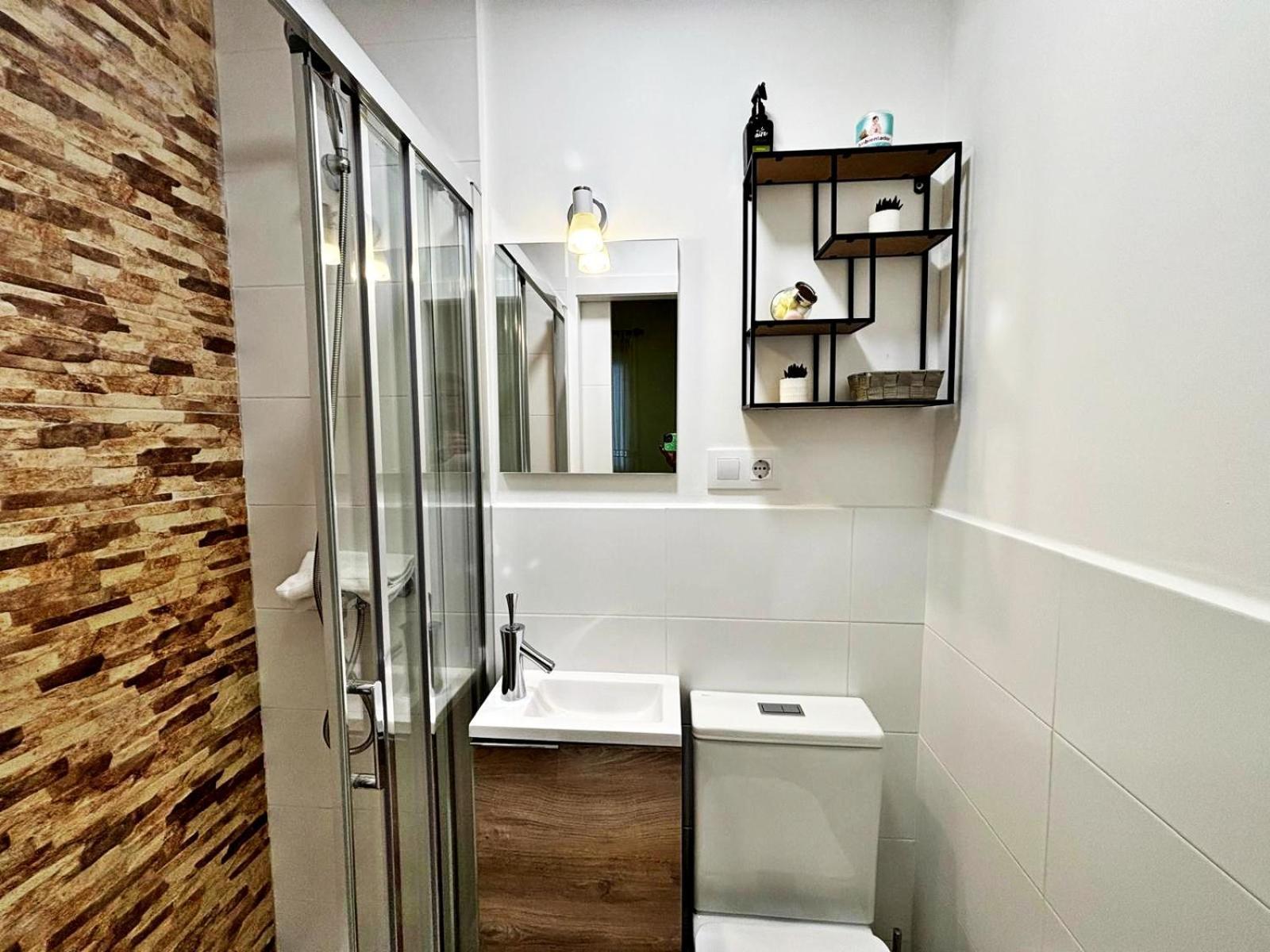 Holibai, Rulina , Single Private Ensuite, Байона Экстерьер фото